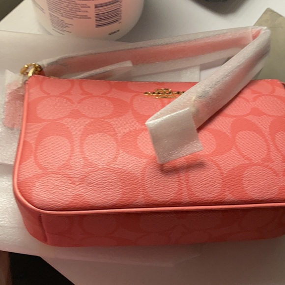 NWT Coach Nolita 19 in Signature Canvas pink lemonade - Picture 6 of 9